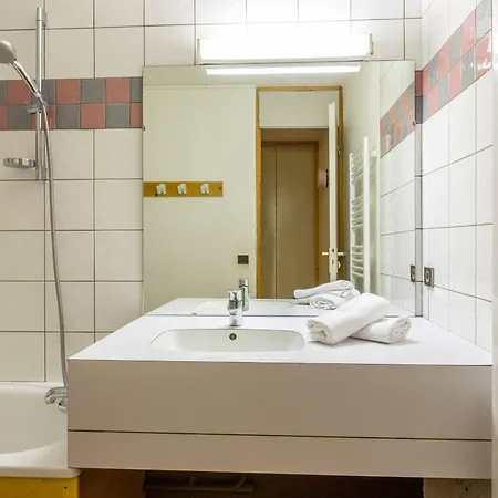 Duplex Cosy 2 Chambres, Balcon, Proche Commerces Et Remontees, Accepte Animaux - Fr-1-356-362 דירה *